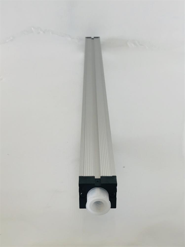 TLH直線位移傳感器 德國novotechnik位移傳感器實(shí)拍圖